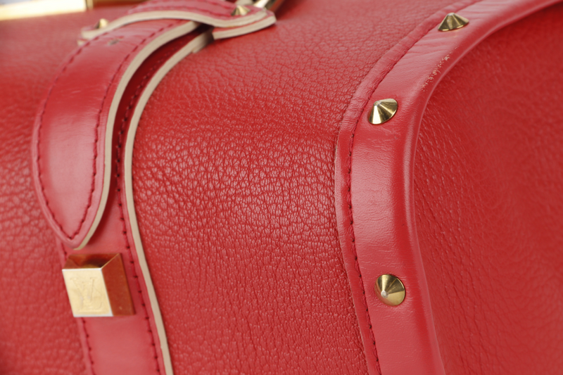 LOUIS VUITTON SUHALI L'EPANOUI GM GERANIUM RED LEATHER GOLD HARDWARE