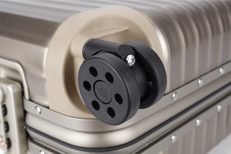 RIMOWA CABIN 19_ LUGGAGE IN ALUMINIUM TITANIUM GOLD