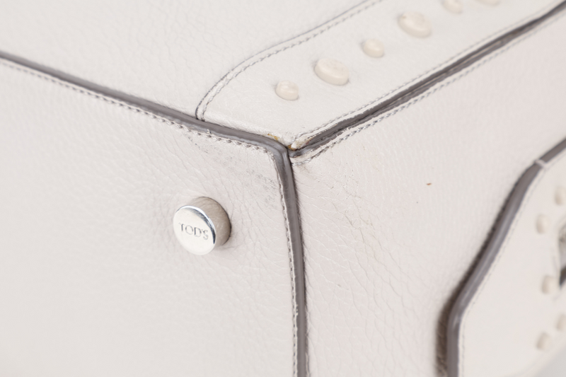 TOD'S DON BAULETTO LIGHT GREY CALF LEATHER SILVER HARDWARE WITH DUST COVER AND STRAPS