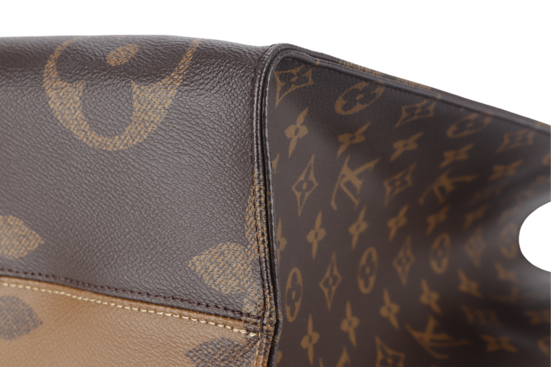 LOUIS VUITTON ONTHEGO GM (M44576) MONOGRAM GIANT CANVAS GOLD HARDWARE WITH DUST COVER AND BOX