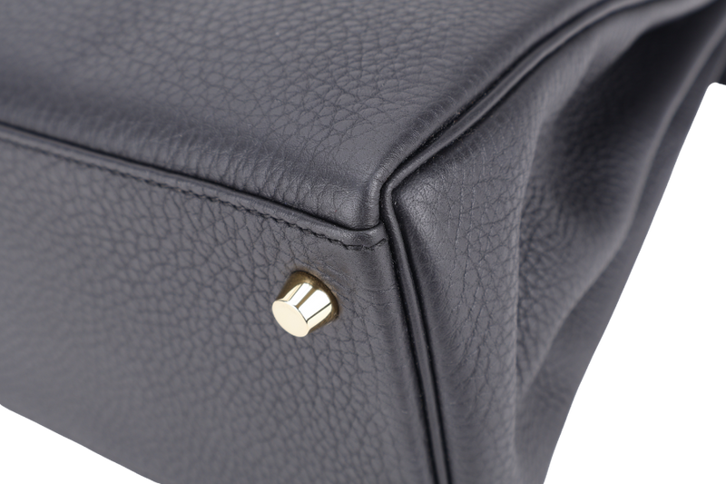 HERMES KELLY 28 BLACK TOGO BRUSHED GOLD HARDWARE STAMP K (YEAR 2025) WITH STRAPS, KEYS & LOCK, DUST COVER AND BOX