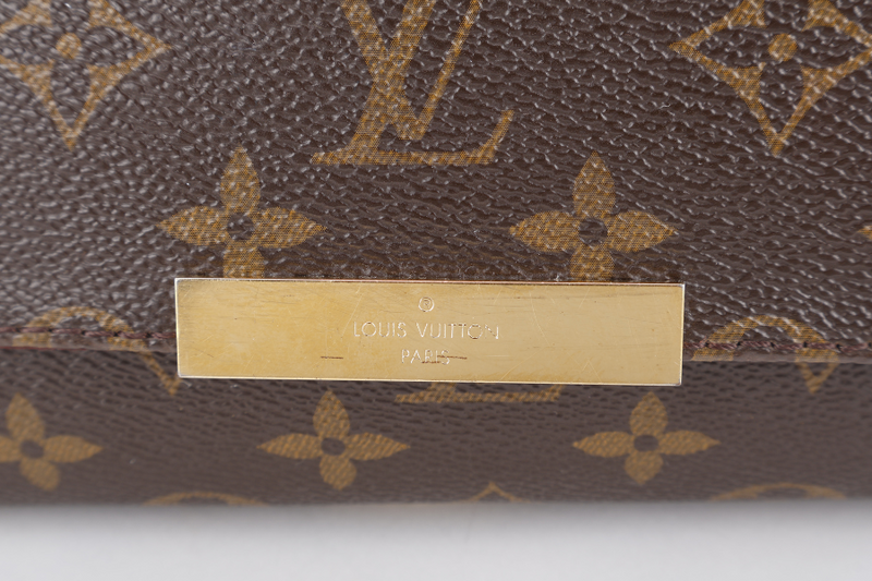 LOUIS VUITTON M40718 FAVORITE CROSSBODY BAG MM MONOGRAM CANVAS GOLD HARDWARE WITH DUST COVER AND BOX