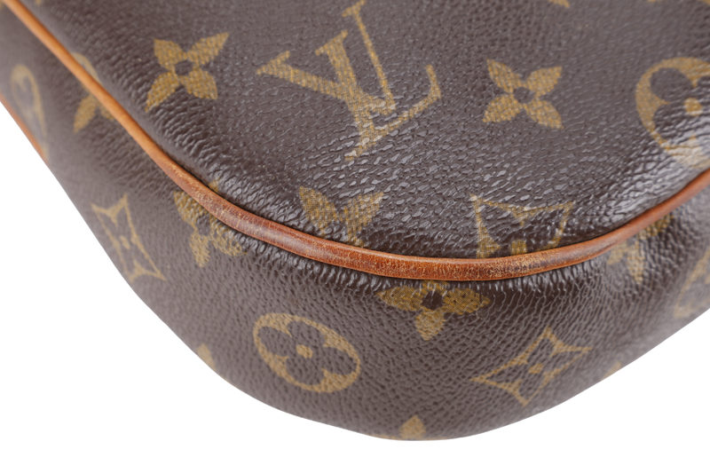 LOUIS VUITTON ODEON M56390 MONOGRAM CANVAS GOLD HARDWARE WITH DUST COVER