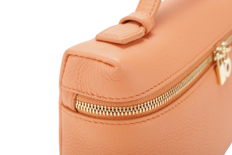 LORO PIANA EXTRA POCKET L19 GRAINED CALFSKIN CINNAMON ORANGE (LOAX) COLOR GOLD HARDWARE WITH DUST COVER AND BOX