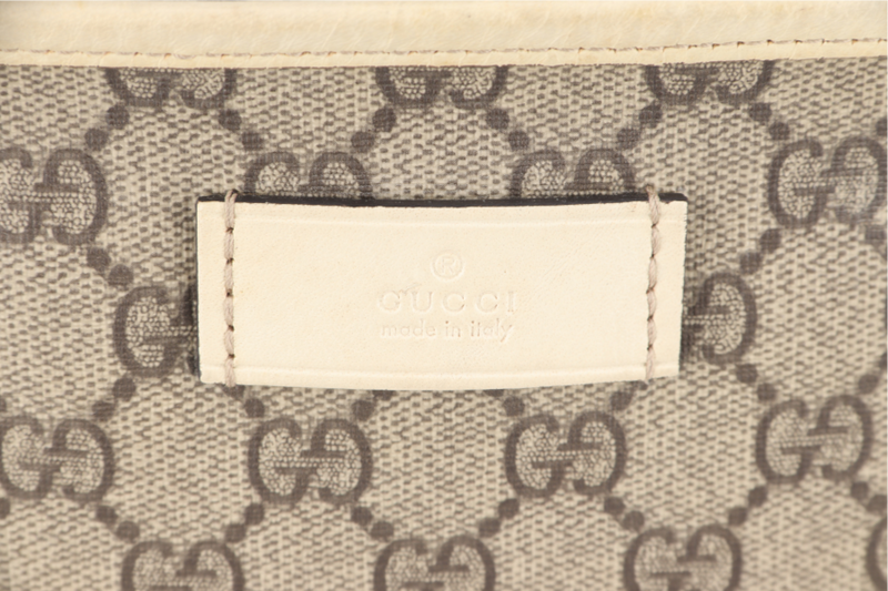 GUCCI GG SUPREME WHITE CANVAS TOTE WITH DUST COVER