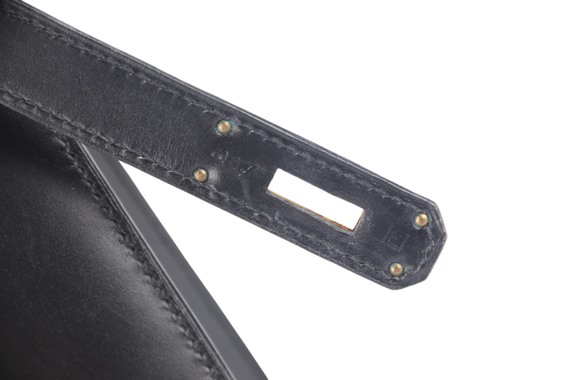 HERMES KELLY 32 SELLIER STAMP E (YEAR 2001) BLACK BOX LEATHER GOLD HARDWARE WITH KEYS, STRAPS AND DUST COVER (NO LOCK)
