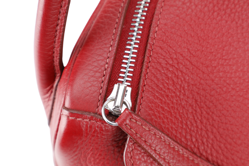 HERMES LINDY 34 ROUGE CASAQUE CLEMENCE SILVER HARDWARE STAMP Q (2015) WITH DUST COVER AND BOX