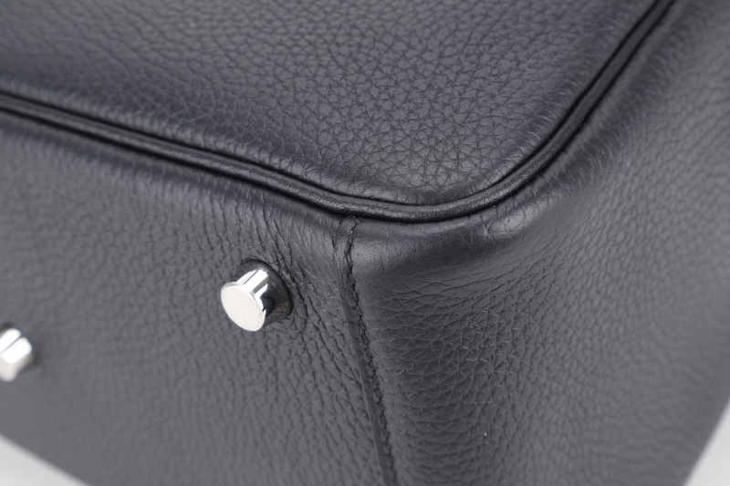 HERMES LINDY 26 BLACK CLEMENCE LEATHER SILVER HARDWARE STAMP Z (YEAR 2021) WITH DUST COVER, BOX AND FELT COVER