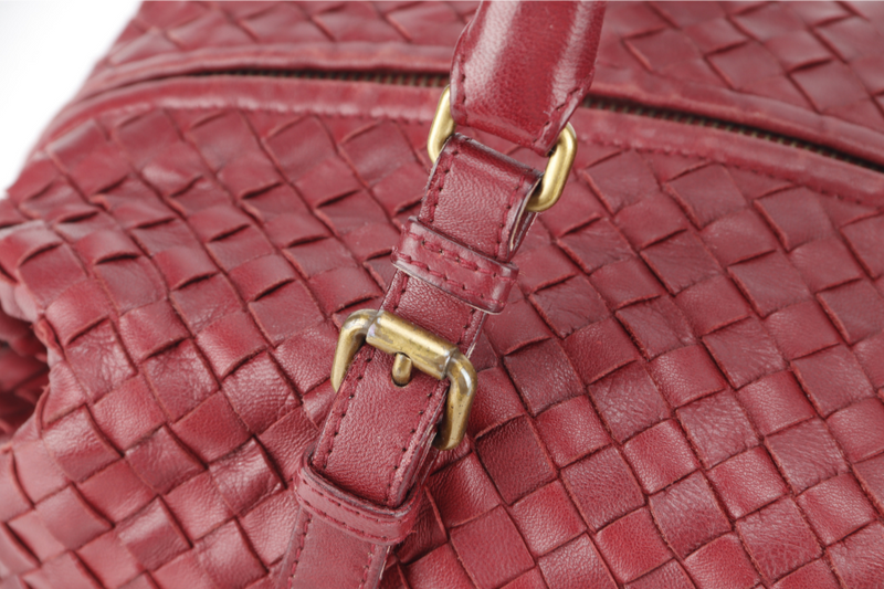 BOTTEGA VENETA BOSTON BAG MEDIUM RED LEATHER GOLD HARDWARE NO DUST COVER