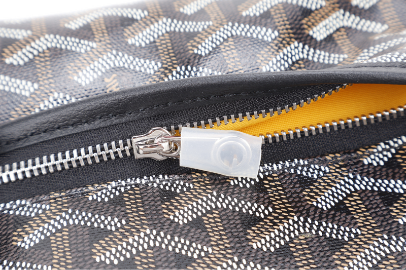 GOYARD JOUVENCE PM TOILETRY BAG BLACK COLOR WITH DUST COVER