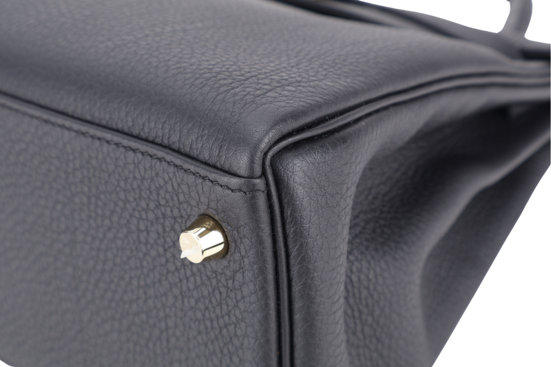 HERMES KELLY 28 BLACK TOGO BRUSHED GOLD HARDWARE STAMP K (YEAR 2025) WITH STRAPS, KEYS & LOCK, DUST COVER AND BOX