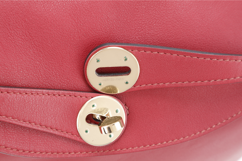 HERMES LINDY 26 ROUGE GRENAT SWIFT LEATHER GOLD HARDWARE STAMP X (YEAR 2016) WITH DUST COVER, INNER COMPARTMENT AND RAINCOAT