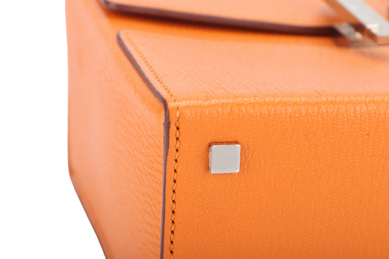 HERMES CINHETIC APRICOT COLOR CHEVRE LEATHER SILVER HARDWARE STAMP C (YEAR 2018) WITH DUST COVER