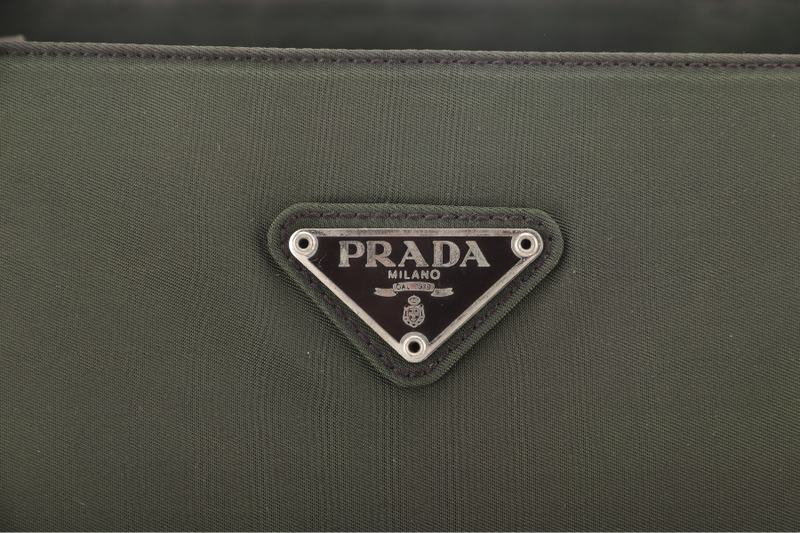PRADA B3864 TESSUTO CITY NYLON GREEN TOTE BAG WITH CARD NO DUST COVER