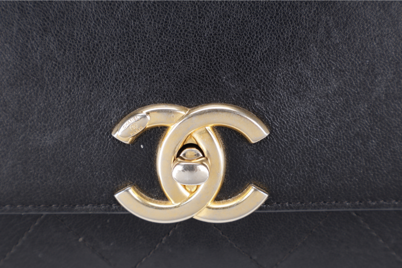 CHANEL STITCHED LAMBSKIN COCO LUXE MEDIUM FLAP BAG BLACK GOLD HARDWARE WITH CARD NO DUST COVER