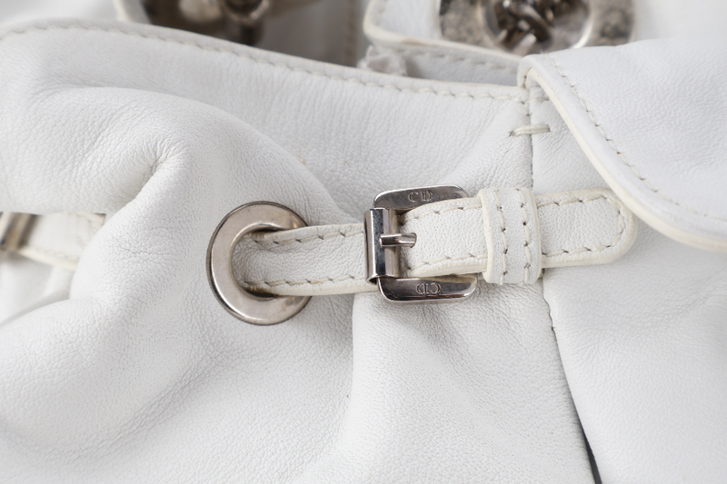 CHRISTIAN DIOR LE TRENTE WHITE LEATHER SHOULDER BAG SILVER HARDWARE NO DUST COVER