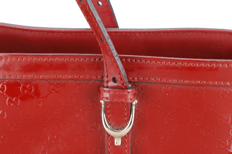GUCCI RED MICROGUCCISSIMA ENAMEL TOTE BAG GOLD HARDWARE WITH DUST COVER