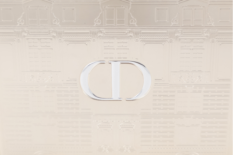 CHRISTIAN DIOR HOLIDAY LIMITED EDITION GOLD METAL MAKE UP CLUTCH CROSSBODY BAG GOLD HARDWARE WITH DUST COVER