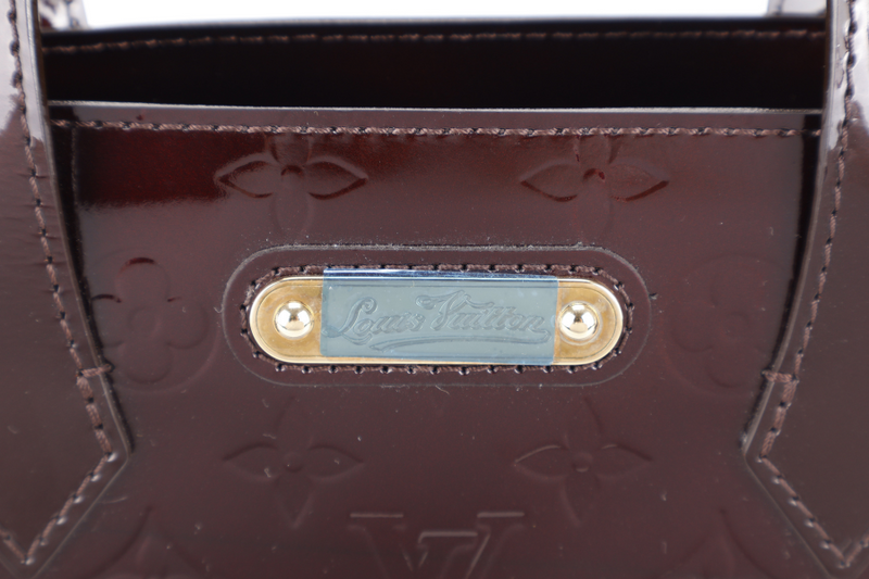 LOUIS VUITTON WILSHIRE PM AMARANTE VERNIS MONOGRAM WITH DUST COVER