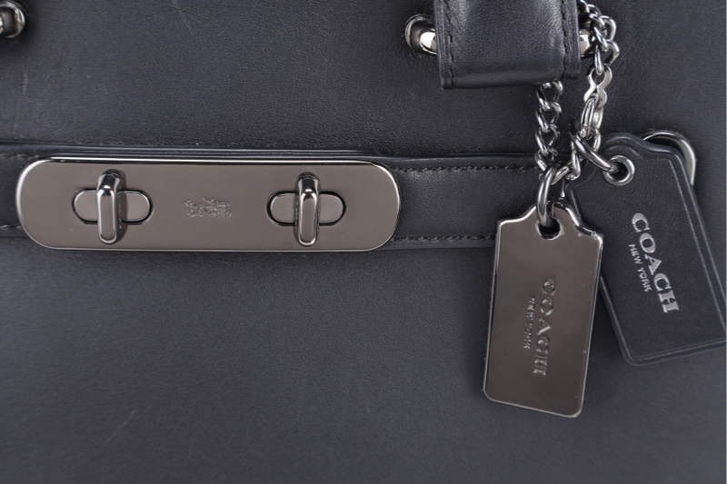 COACH SWAGGER 27 BLACK LEATHER SILVER HARDWARE WITH DUST COVER