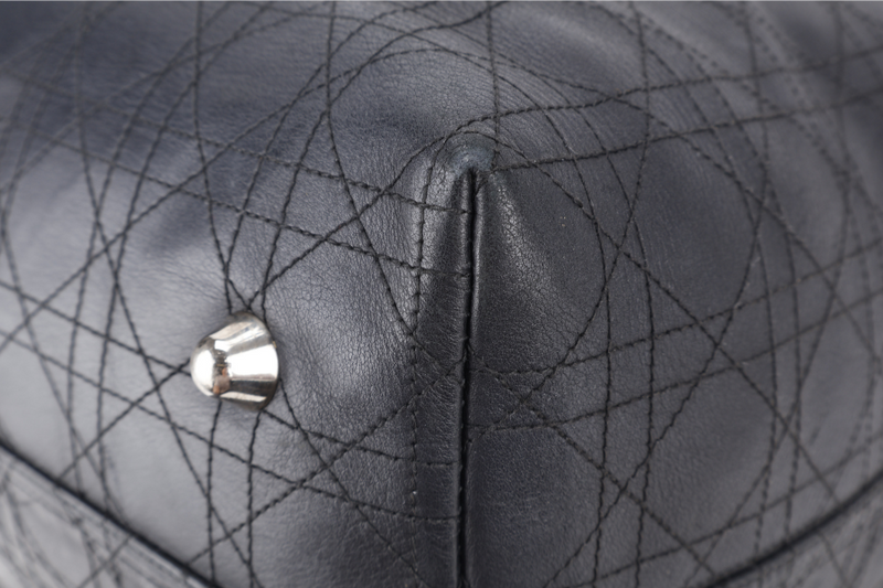 CHRISTIAN DIOR SHOULDER BAG (03-BM-1014) BLACK CANNAGE PATTERNED LEATHER SILVER HARDWARE NO DUST COVER