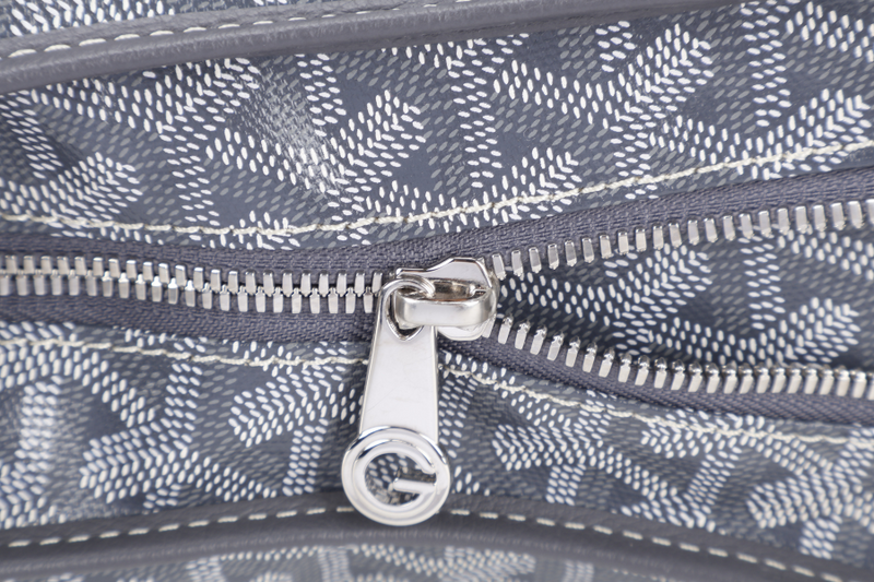 GOYARD GOYARDINE BOHEME HOBO GREY COLOR WITH POUCH NO DUST COVER