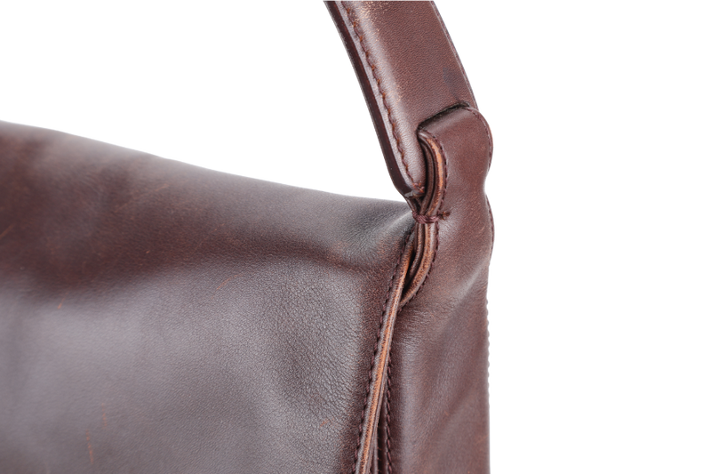 CHANEL VINTAGE DARK BROWN LEATHER HOBO BAG (577xxxx} NO CARD NO DUST COVER