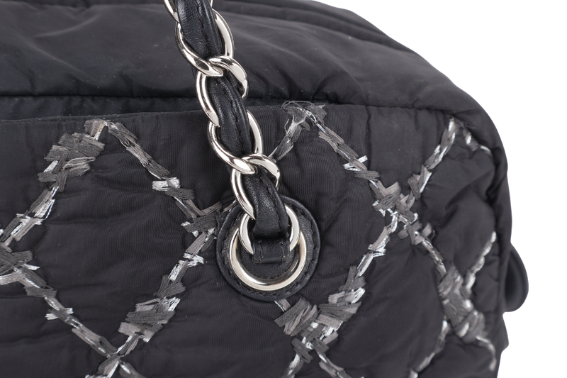 CHANEL TWEED ON STITCH BUBBLE BOWLING BAG (1519xxxx) BLACK NYLON SILVER HARDWARE NO DUST COVER