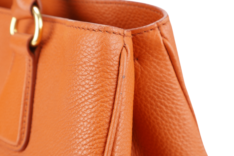 PRADA BN2579 VITELLO DAINO ZIP BAG ORANGE LEATHER GOLD HARDWARE WITH DUST COVER, LONG STRAPS AND CARD