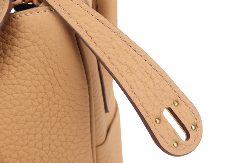 HERMES LINDY 26 BISCUIT CLEMENCE LEATHER GOLD HARDWARE STAMP B (YEAR 2023) WITH DUST COVER
