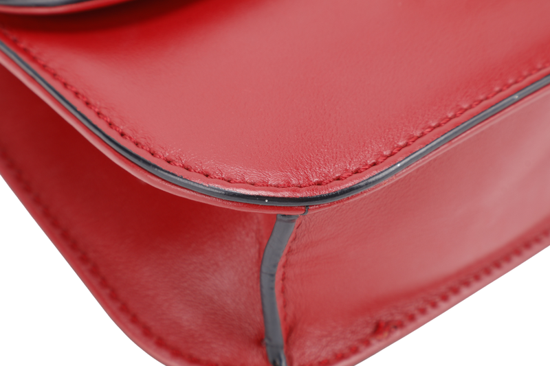 VALENTINO GARAVANI GLAM LOCK ROCKSTUD RED LEATHER GOLD HARDWARE WITH DUST COVER