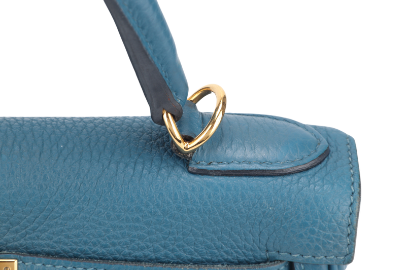 HERMES KELLY 28 BLUE COLVERT TOGO GOLD HARDWARE STAMP Q (YEAR 2013) WITH KEYS, LOCK, STRAPS AND DUST COVER