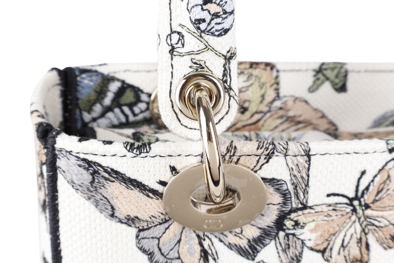 CHRISTIAN DIOR LADY DIOR MEDIUM LADY D-LITE BAG (50-MA-0293) GOLD HARDWARE WITH STRAPS, CARD AND DUST COVER