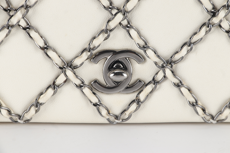 CHANEL QUILTING ENCHAINED FLAP BAG (1968xxxx) WHITE LAMBSKIN LEATHER SILVER HARDWARE WITH CARD, DUST COVER AND BOX