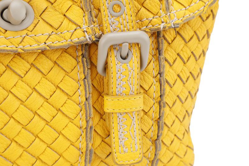 BOTTEGA VENETA VIVO CERVO INTRECCIATO BAG YELLOW LEATHER WITH GREY ANCHOR LINKS WITH LEATHER STRAPS AND DUST COVER