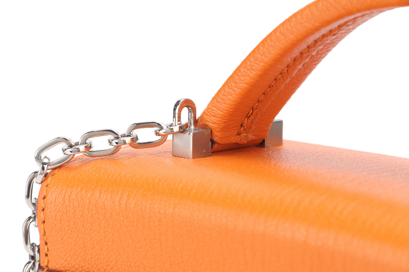 HERMES CINHETIC APRICOT COLOR CHEVRE LEATHER SILVER HARDWARE STAMP C (YEAR 2018) WITH DUST COVER