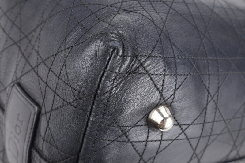 CHRISTIAN DIOR SHOULDER BAG (03-BM-1014) BLACK CANNAGE PATTERNED LEATHER SILVER HARDWARE NO DUST COVER