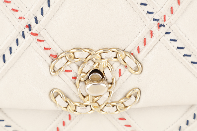 CHANEL 19 MIXED FIBER MEDIUM (3115xxxx) CREAM LAMSBKIN LEATHER GOLD HARDWARE WITH CARD AND DUST COVER