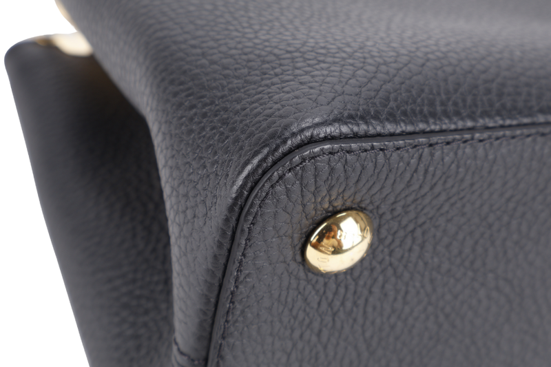LOUIS VUITTON M54663 CAPUCINES MM BLACK LEATHER GOLD HARDWARE NO DUST COVER