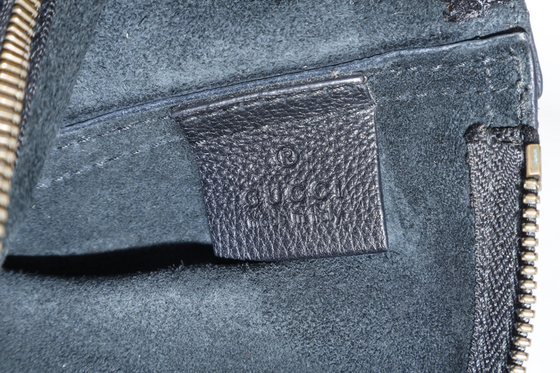 GUCCI BLACK LEATHER LOGO PRINT ZIP POUCH NO DUST COVER