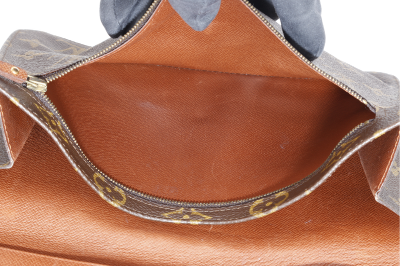 LOUIS VUITTON LAVA 23 POCHETTE MONOGRAM CANVAS GOLD HARDWARE NO DUST COVER