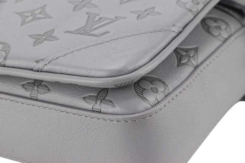 LOUIS VUITTON M46603 TRIO MESENGER BAG GREY MONOGRAM SHADOW BLACK HARDWARE WITH DUST COVER