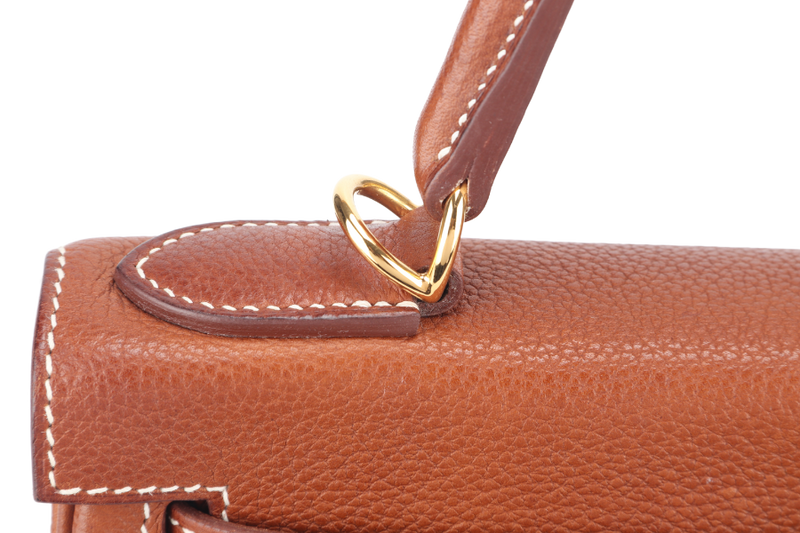 HERMES KELLY 28 FAUVE BARENIA FAUBOURG GOLD HARDWARE STAMP Z (YEAR 2021) WITH KEYS, LOCK, STRAPS, RAINCOAT AND DUST COVER