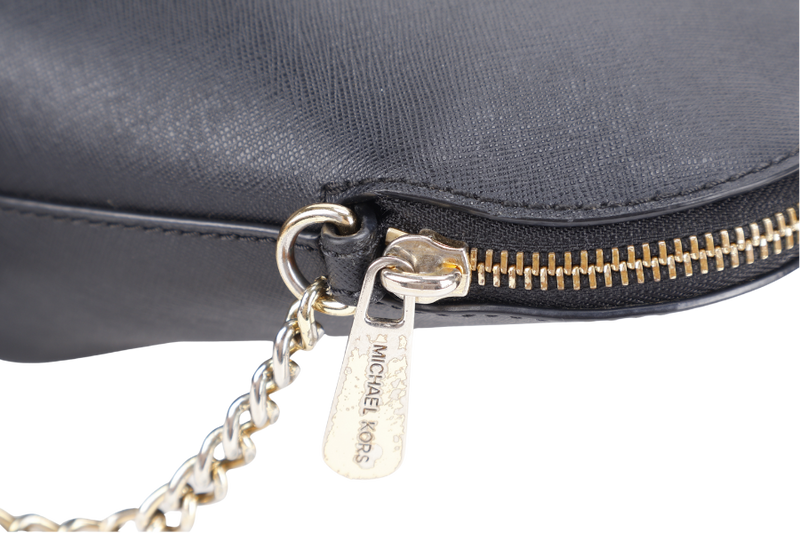 MICHAEL KORS SLING BAG BLACK LEATHER GOLD HARDWARE WITH DUST COVER