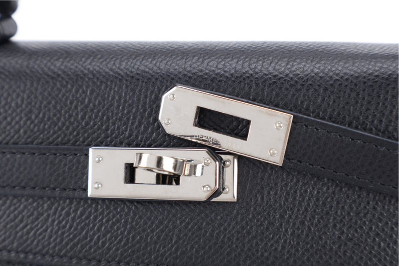 HERMES KELLY 25 RETOURNE BLACK EPSOM SILVER HARDWARE STAMP H (2004) WITH LOCK, KEYS, STRAPS AND DUST COVER