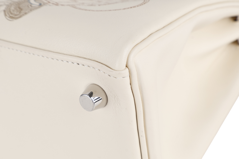 HERMES KELLY 25 IN AND OUT NATA COLOR SWIFT LEATHER SILVER HARDWARE STAMP Z (YEAR 2021) WITH STRAPS, KEYS, LOCK, DUST COVER AND BOX
