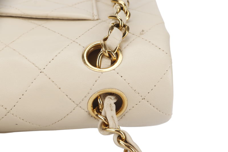 CHANEL VINTAGE CLASSIC FLAP MEDIUM BEIGE LAMBSKIN GOLD HARDWARE (300xxxx) NO CARD AND NO DUST COVER