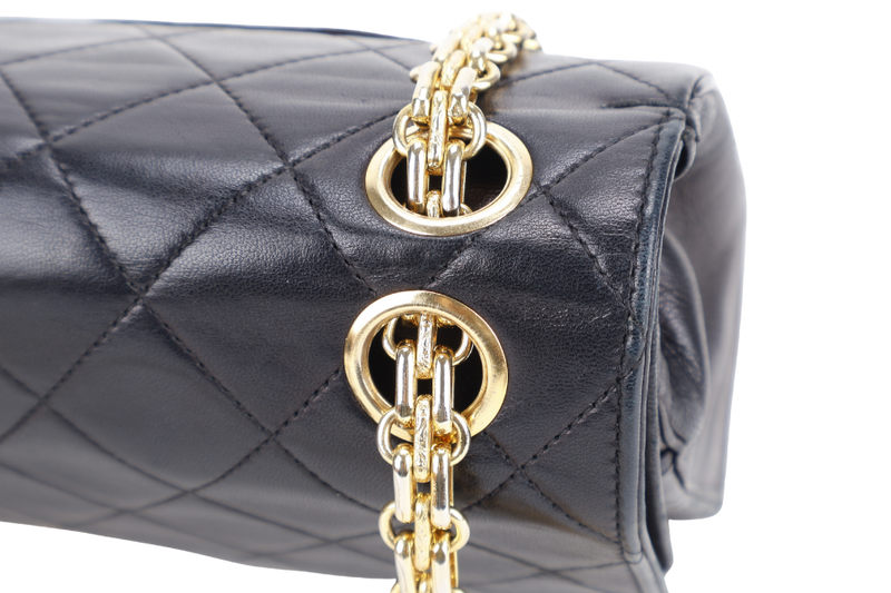 CHANEL VINTAGE BLACK LAMBSKIN JERSEY CHAIN NO CARD WITH DUST COVER