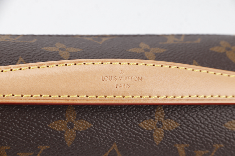 LOUIS VUITTON POCHETTE METIS (M46279) EAST WEST MONOGRAM WITH STRAPS, CHAIN, DUST COVER AND BOX