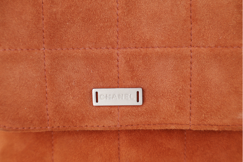 CHANEL CHOCOLATE BAR REISSUE SHOULDER BAG (617xxxx) BROWN SUEDE BRUSHED SILVER HARDWARE NO DUST COVER